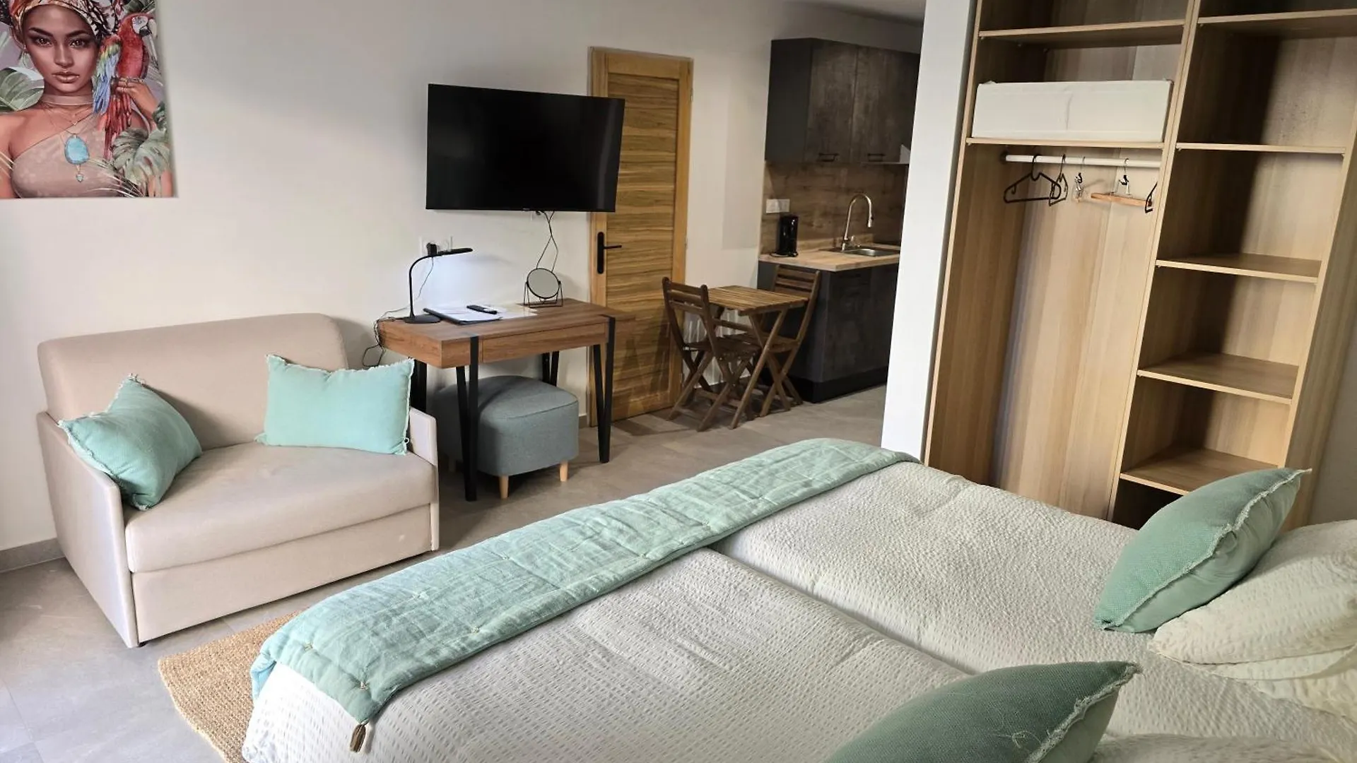 Hotel Les Loges Du Luberon à Coustellet