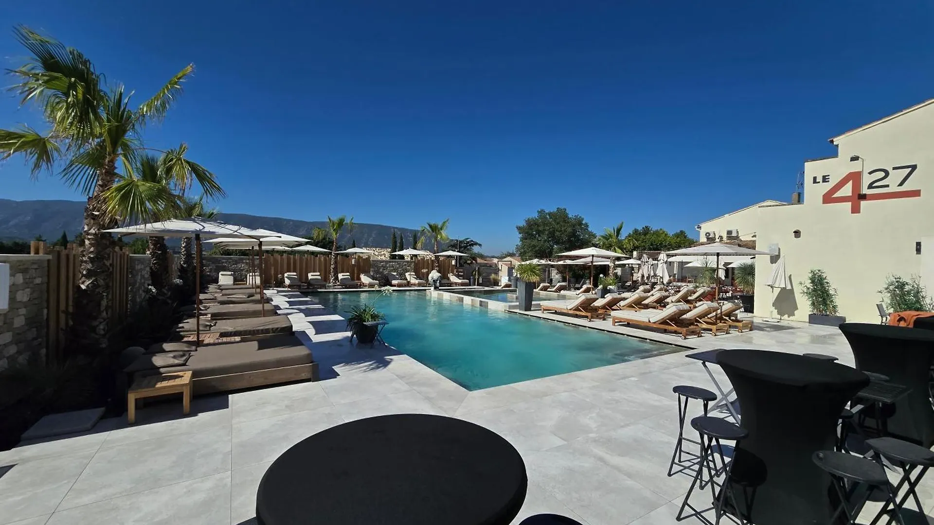 Hotel Les Loges Du Luberon à Coustellet